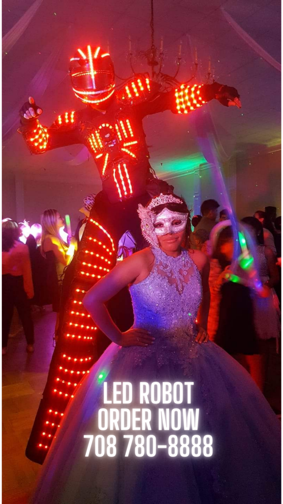 Led Robot with a Quinceañera